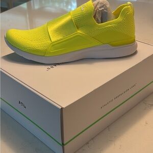 NEW! APL Men's Techloom Bliss in White and green